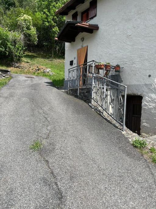 La Casetta Delle Nuvole Mazzo di Valtellina Eksteriør bilde